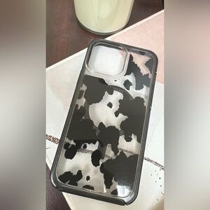 Cowhide Ottetbox W/ Magesafe